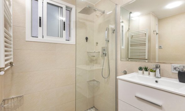 Resale - Apartment - Torrevieja - Centro