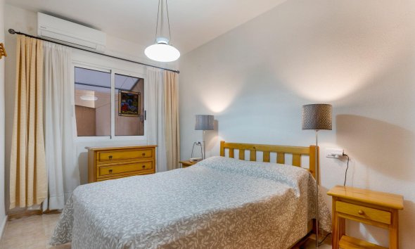 Resale - Apartment - Torrevieja - Parque las naciones