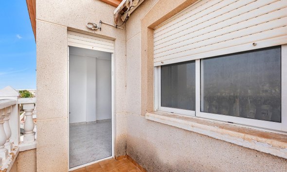 Resale - Apartment - Torrevieja - Estacion de autobuses