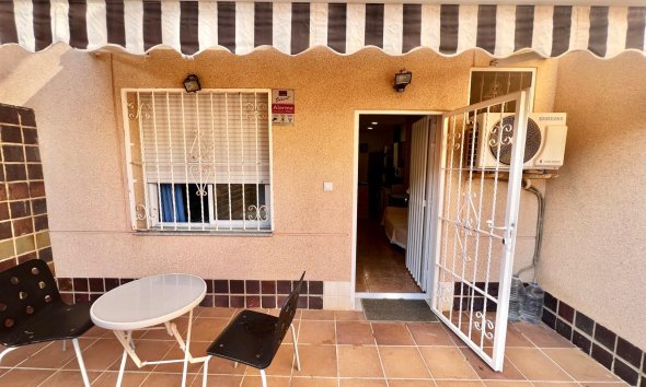 Resale - Apartment - Orihuela Costa - La Zenia