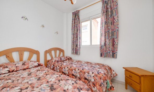 Resale - Bungalow - Torrevieja - playa de los naufragos