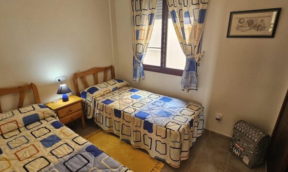 Resale - Apartment - Torrevieja - Aguas Nuevas