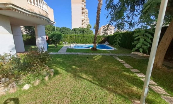 Resale - Apartment - Torrevieja - Centro