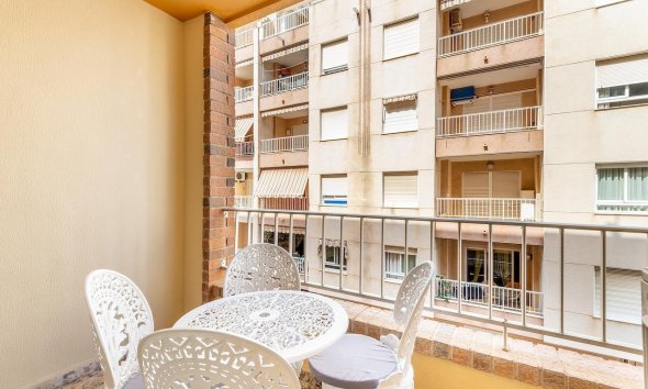 Resale - Apartment - Torrevieja - Centro