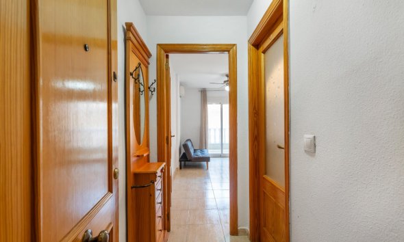 Resale - Apartment - Torrevieja - Playa del cura