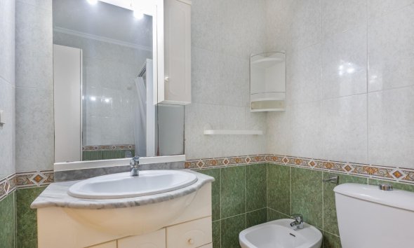 Resale - Apartment - Torrevieja - Playa del cura