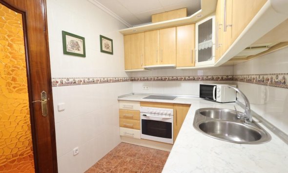 Resale - Apartment - Torrevieja - Acequion