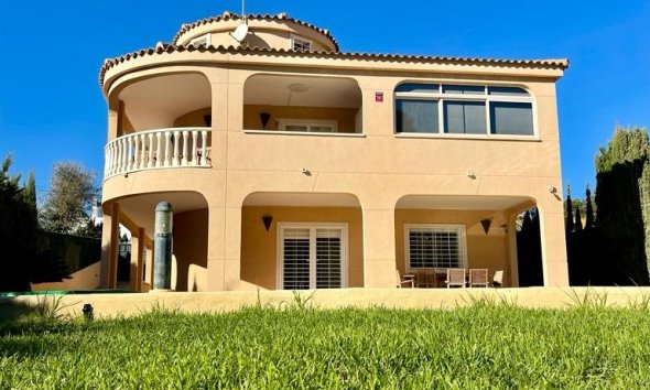 Resale - Villa - Torrevieja - Los Balcones