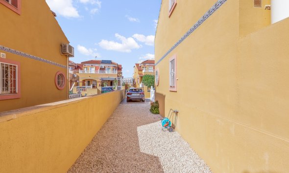 Resale - Town House - Orihuela Costa - La Zenia