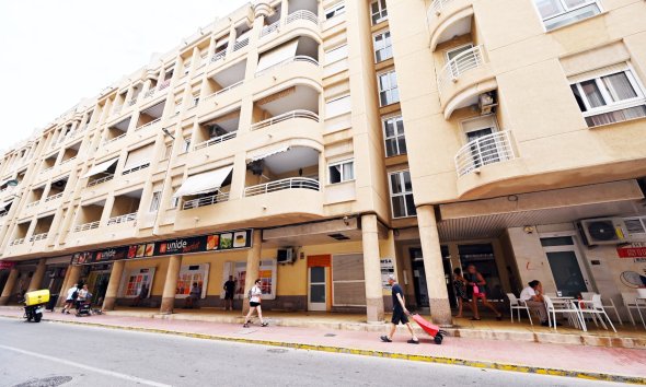 Resale - Apartment - Torrevieja - La Mata