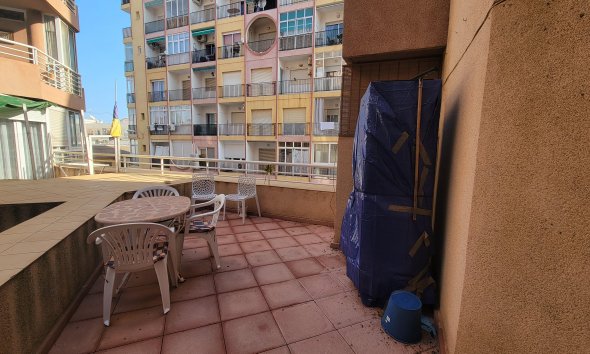 Resale - Apartment - Torrevieja - Playa del cura