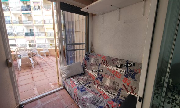 Resale - Apartment - Torrevieja - Playa del cura