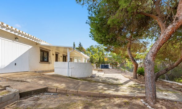 Resale - Villa - Los Balcones - Los Balcones - Los Altos del Edén