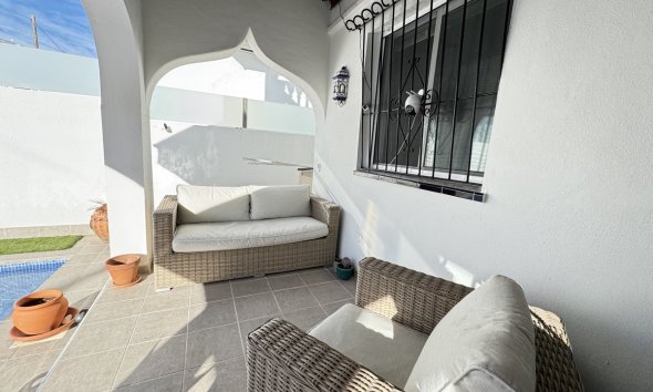 Resale - Bungalow - San Miguel de Salinas