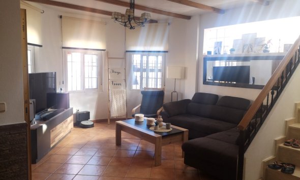 Reventa - Villa - Los Montesinos - La Herrada