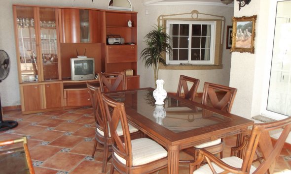 Resale - Villa - Torrevieja - El Chaparral