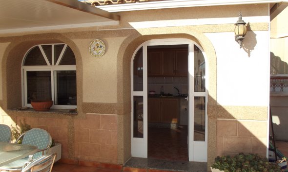 Resale - Villa - Torrevieja - El Chaparral