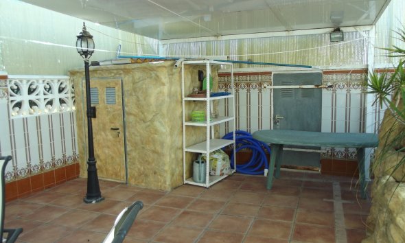 Resale - Villa - Torrevieja - El Chaparral