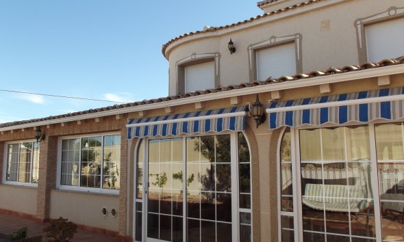 Resale - Villa - Torrevieja - El Chaparral