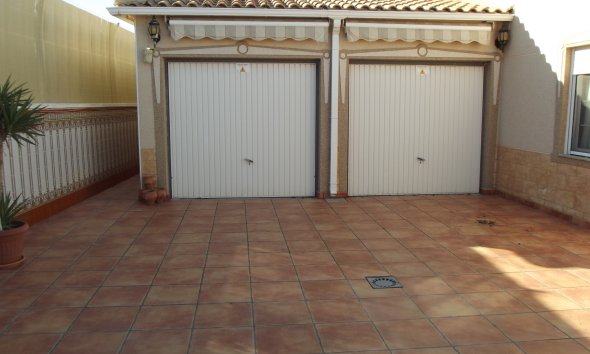 Resale - Villa - Torrevieja - El Chaparral