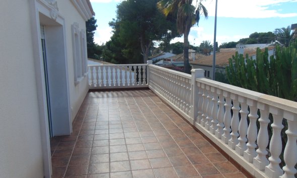 Resale - Villa - Orihuela Costa - Cabo Roig