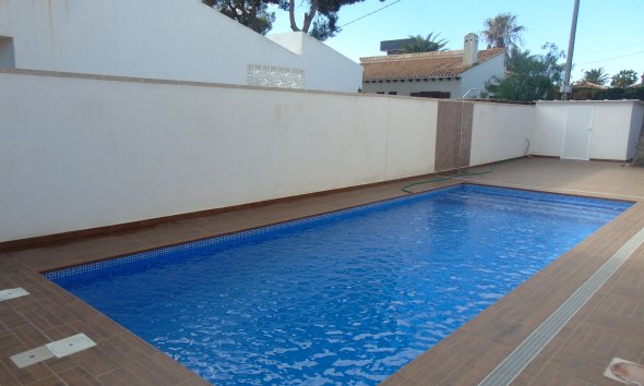 Resale - Villa - Orihuela Costa - Cabo Roig