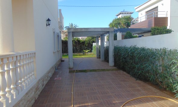 Resale - Villa - Orihuela Costa - Cabo Roig