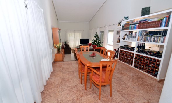 Resale - Villa - Torrevieja - Los Balcones