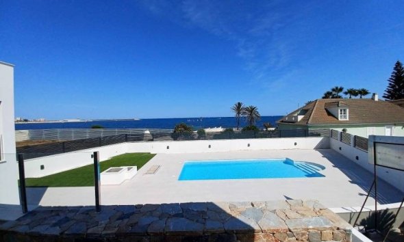 Resale - Villa - Torrevieja - Los Balcones