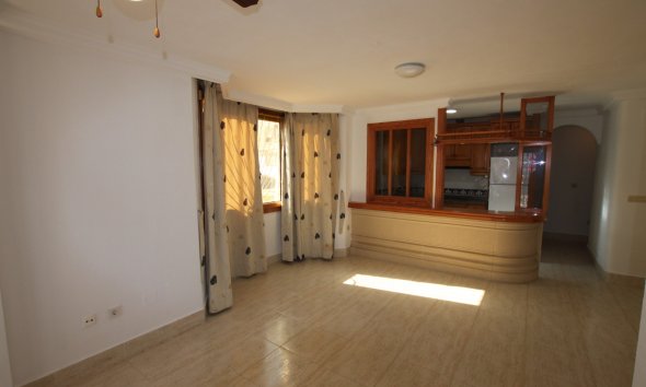 Resale - Apartment - Guardamar del Segura - El Moncayo