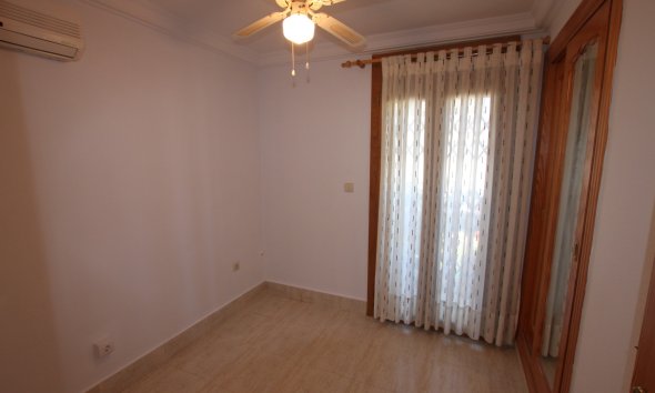 Resale - Apartment - Guardamar del Segura - El Moncayo