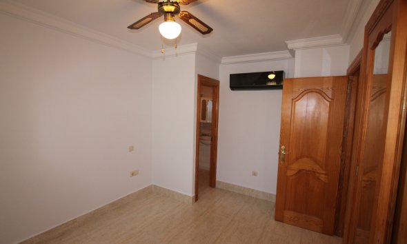 Resale - Apartment - Guardamar del Segura - El Moncayo