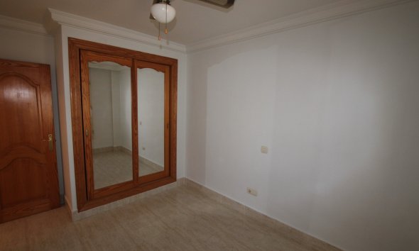 Resale - Apartment - Guardamar del Segura - El Moncayo