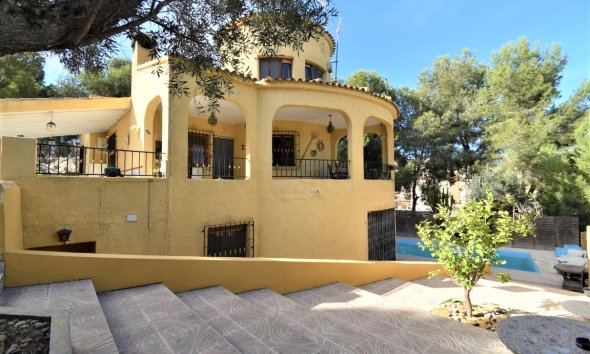 Resale - Villa - Orihuela Costa - Villamartín