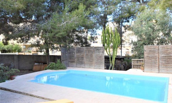 Resale - Villa - Orihuela Costa - Villamartín