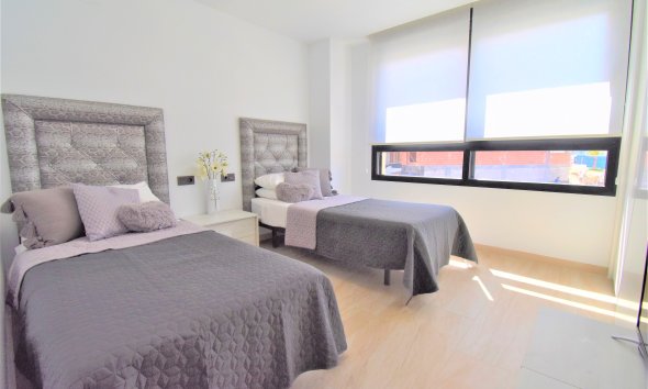 Resale - Villa - Orihuela Costa - Villamartín