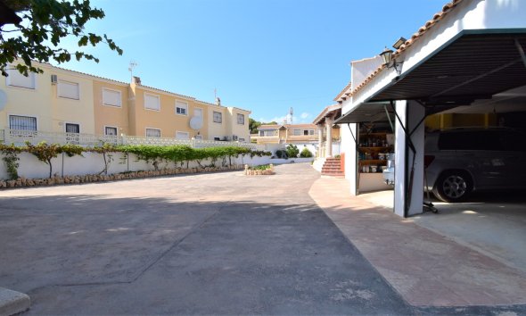 Resale - Villa - Orihuela Costa - Villamartín