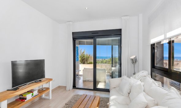 Resale - Apartment - La Mata