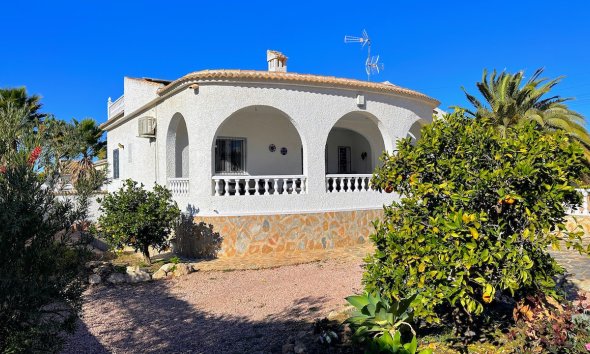 Resale - Villa - Torrevieja - El Chaparral