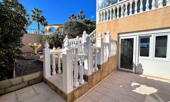 Reventa - Villa - Torrevieja - Los Balcones