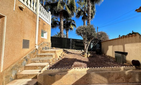 Reventa - Villa - Torrevieja - Los Balcones