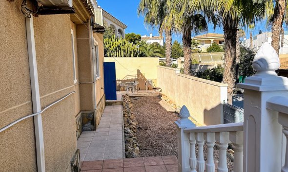 Reventa - Villa - Torrevieja - Los Balcones