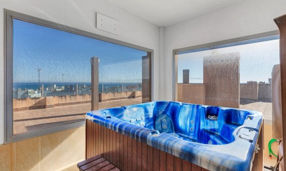 Resale - Apartment - Torrevieja - La Mata