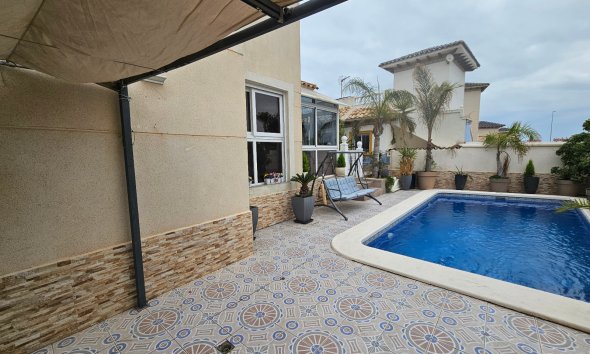 Resale - Villa - Playa Flamenca - San Jose