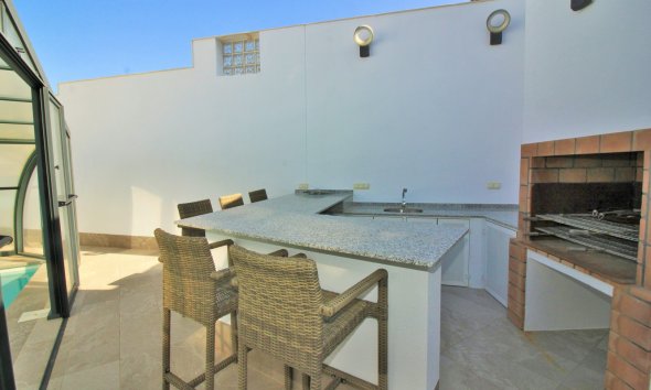 Resale - Villa - Villamartin - Villamartín