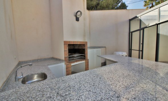 Resale - Villa - Villamartin - Villamartín