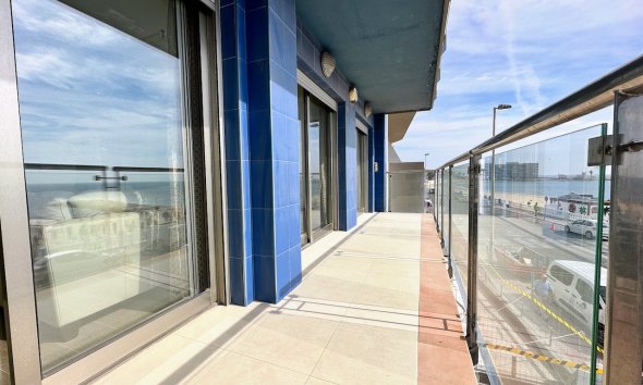 Resale - Apartment - Torrevieja - Playa Los Locos