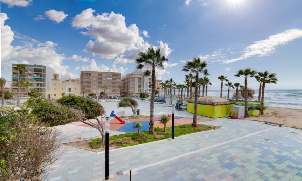 Resale - Apartment - Torrevieja - La Mata