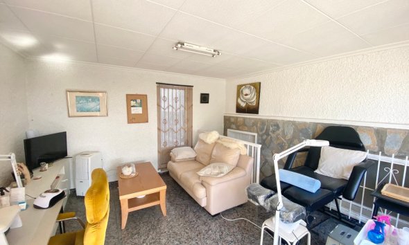 Resale - Villa - Torrevieja - El Chaparral