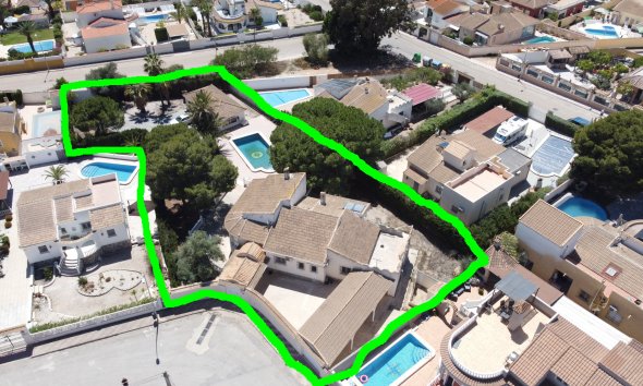 Resale - Villa - Torrevieja - El Chaparral